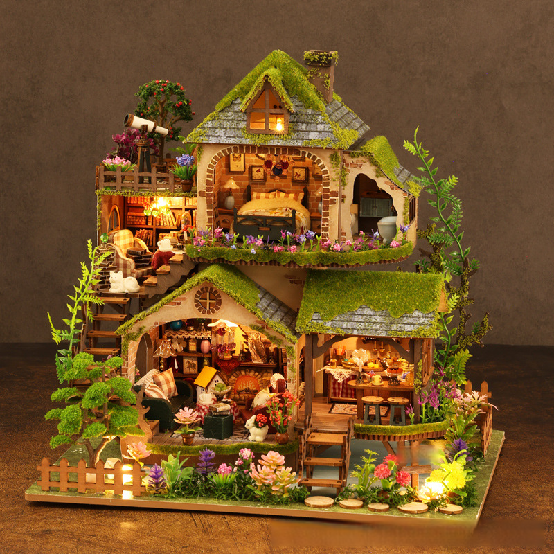 Forest Adventure - DIY Dollhouse Kit